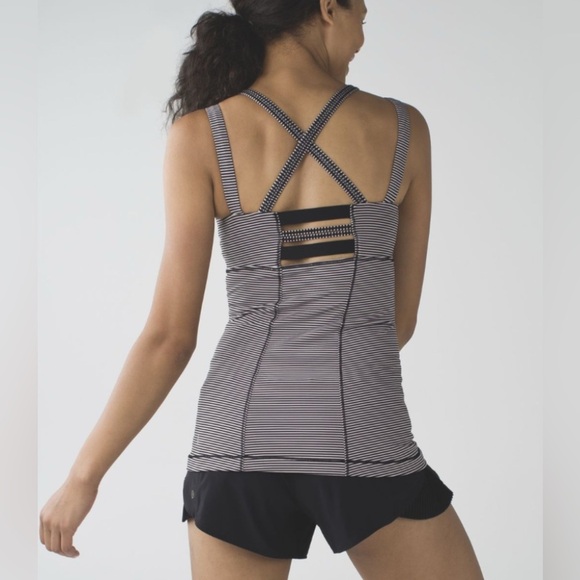 Lululemon double strap tank with built in bra - Picture 3 of 7